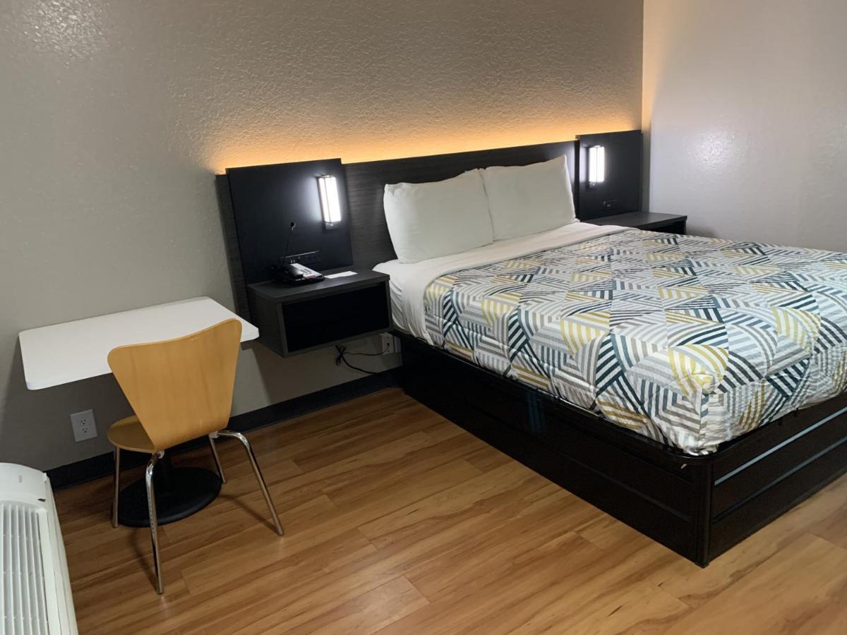 Motel 6-Atlanta, Tx ภายนอก รูปภาพ